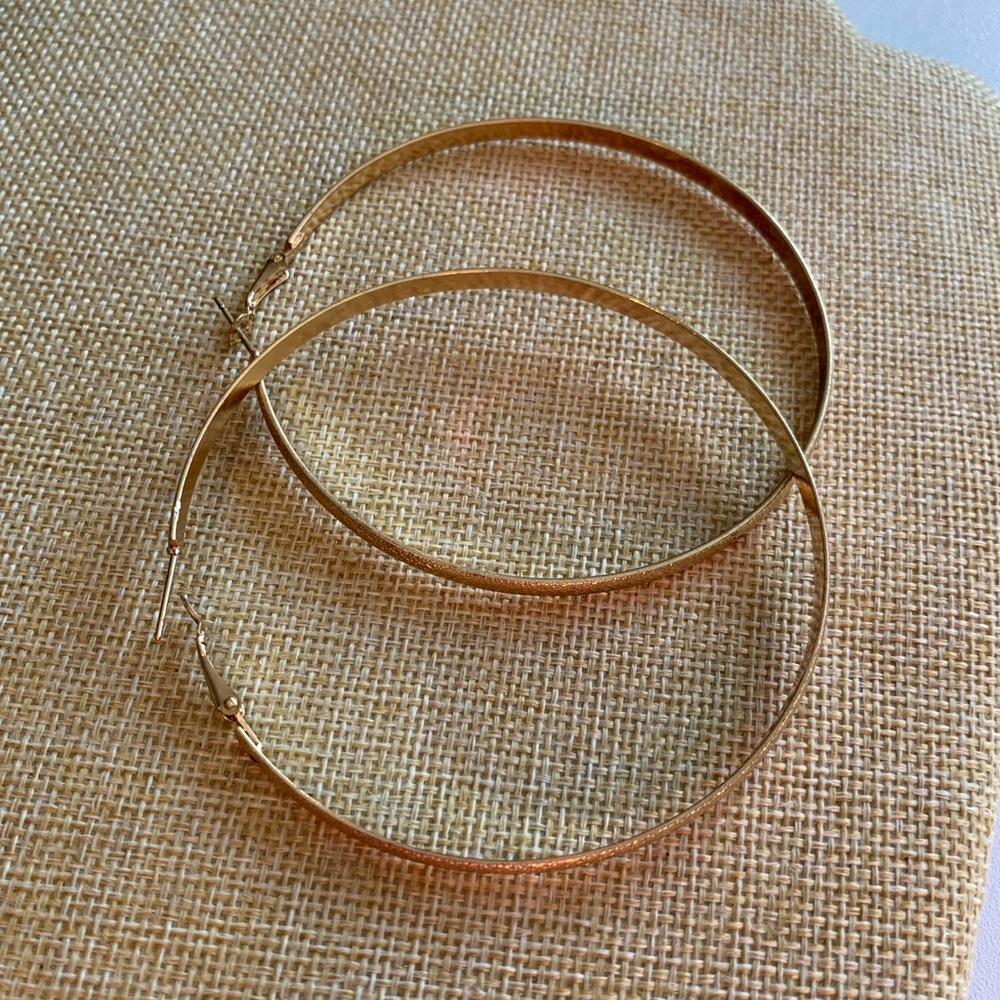 Elegant Etched Gold Tone Hoop Earrings